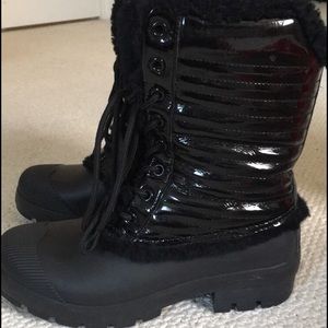 Hunter snow boots, size 8