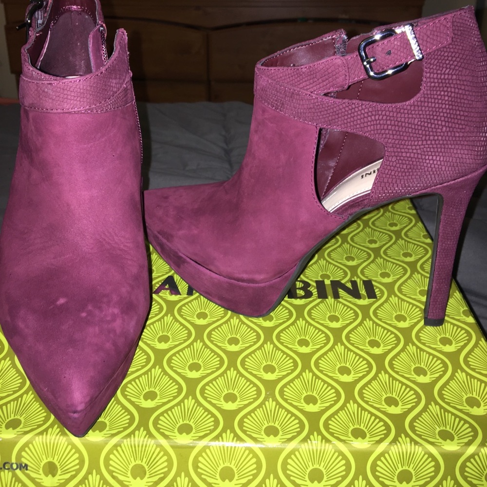 Gianni Bini, Primo Vino color (maroon). Size 8 - Picture 2 of 3