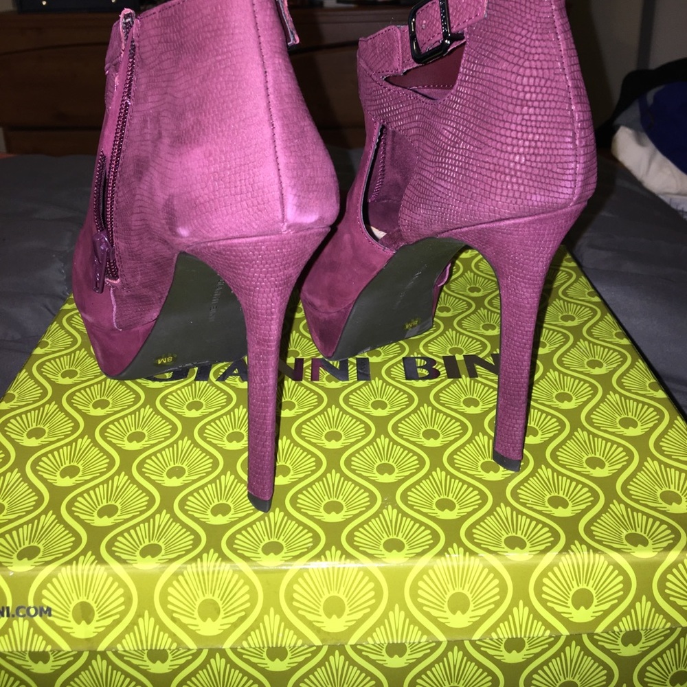 Gianni Bini, Primo Vino color (maroon). Size 8 - Picture 3 of 3