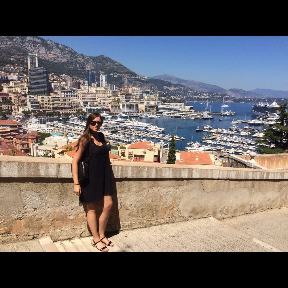 Meet your Posher, Alexandra