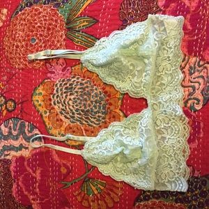 Never worn lace Bralette SZ xs