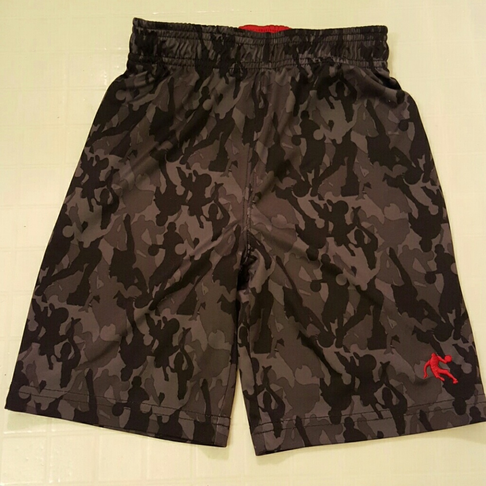 Boys Basketball Shorts Size 5T