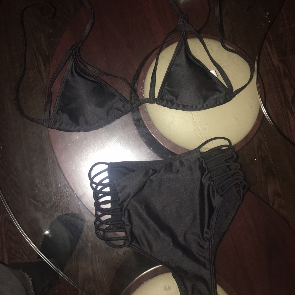 Blk 2 piece