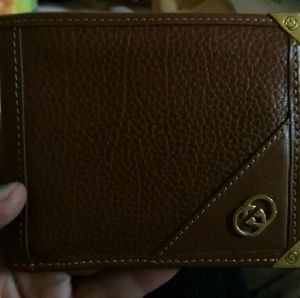 Like new Gucci wallet