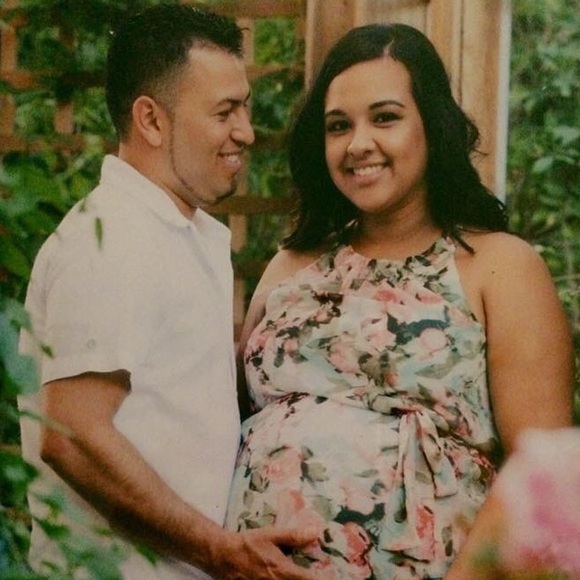 Meet your Posher, Yessi - Picture 1 of 1