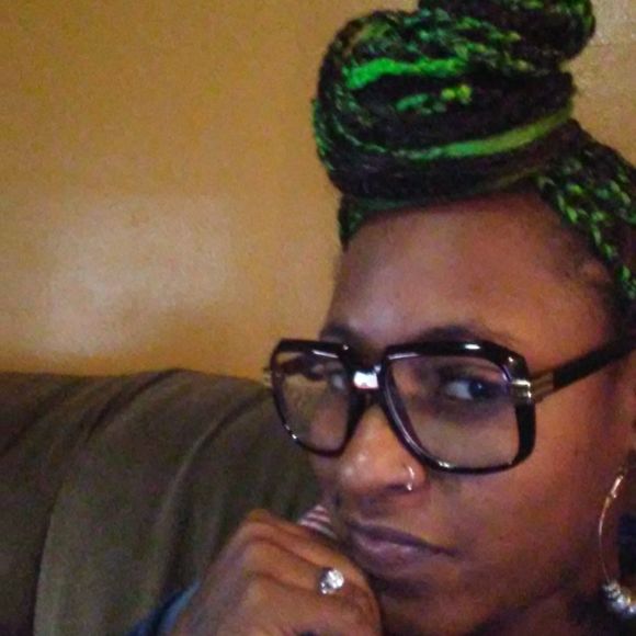 Meet your Posher, Ivory - Picture 1 of 1