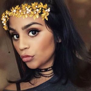 Meet your Posher, Hinal