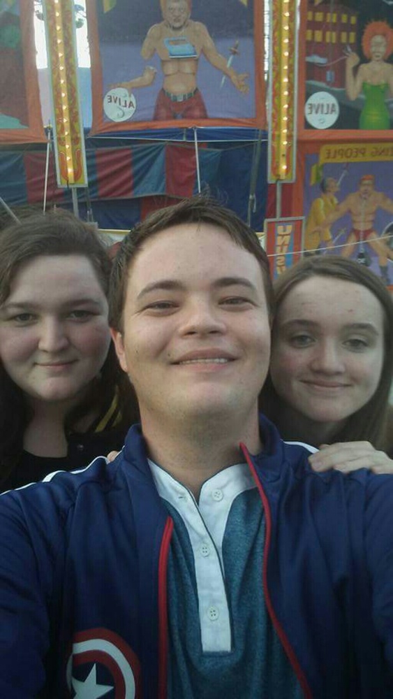 Meet your Posher, Thomas