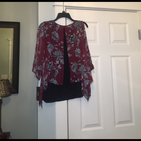 A. BYER Cold Shoulder/sheer overlay NWT - Picture 2 of 4
