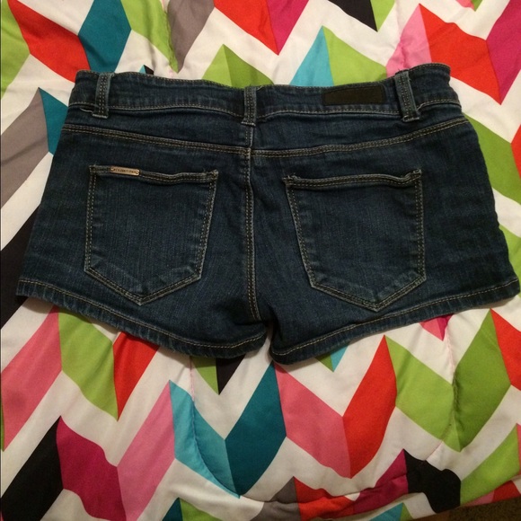 Celebrity pink shorts - Picture 2 of 2