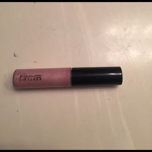 One MAC Lipglass!!