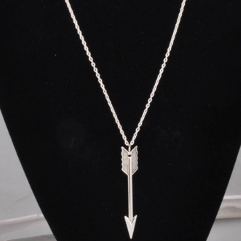 🌺 FASHION ARROW NECKLACE 🌺