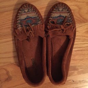 Minnetonka slip on moccasins