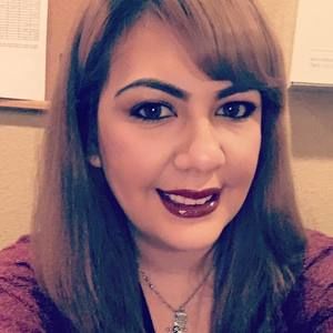 Meet your Posher, Iris