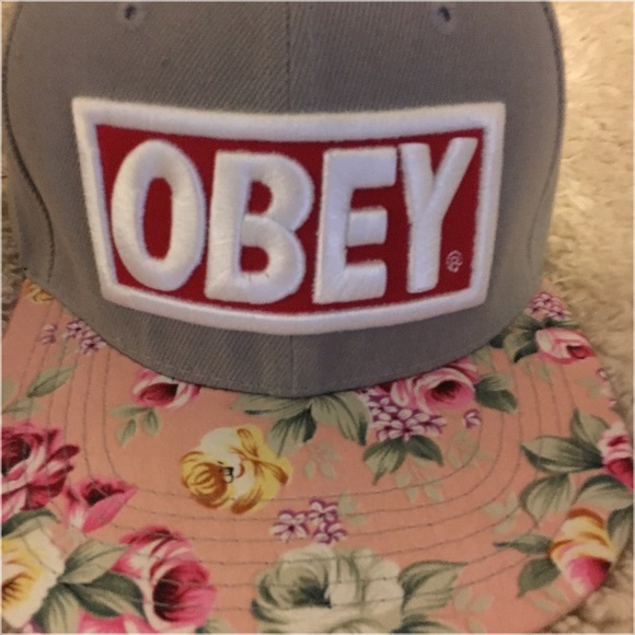 This is a obey flower hat - Picture 1 of 2