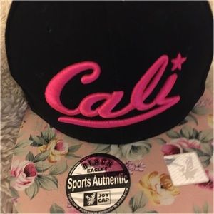 Cali hat