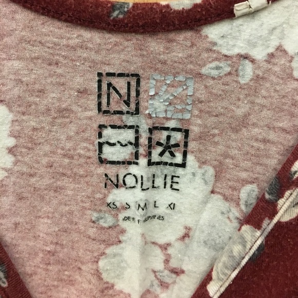 Floral maroon shirt - Picture 2 of 3