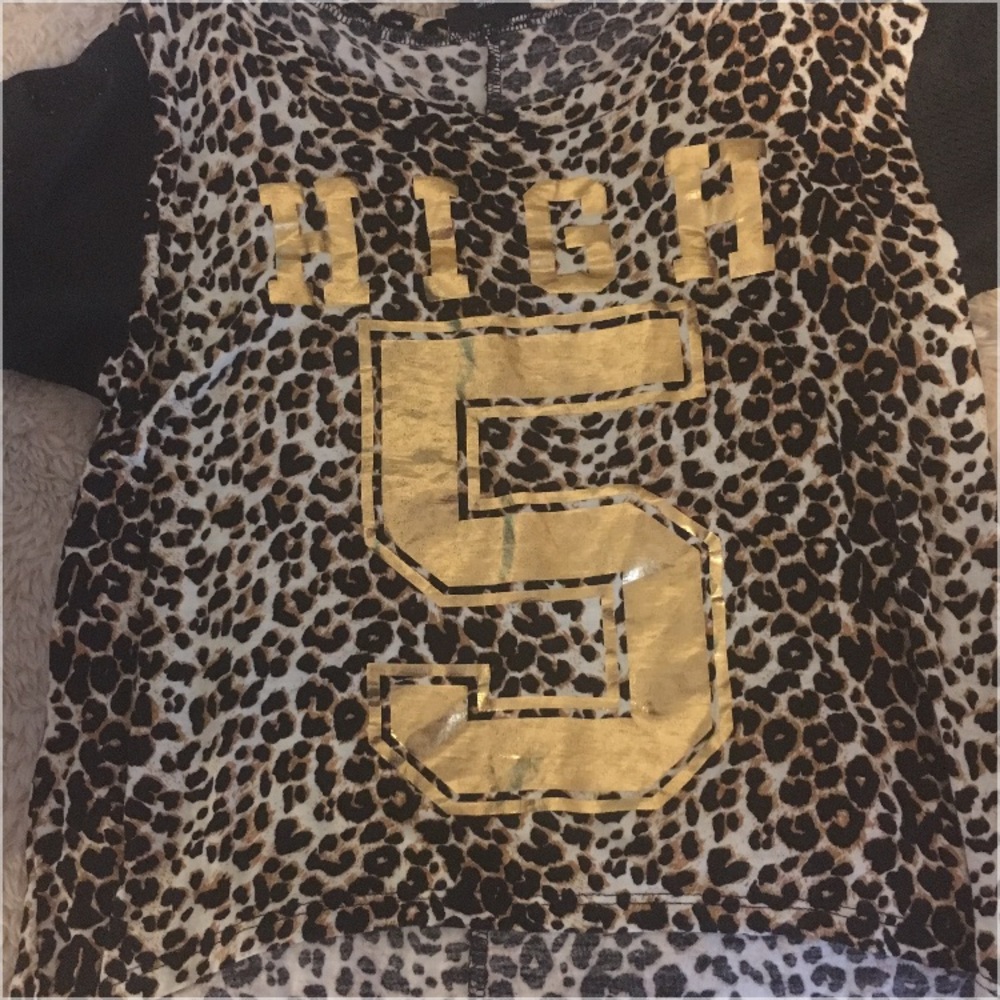 This is leaperd tee from rue21