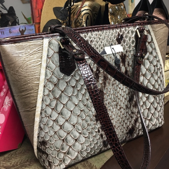 Brahmin Handbags - Brahmin Purse---  🌹