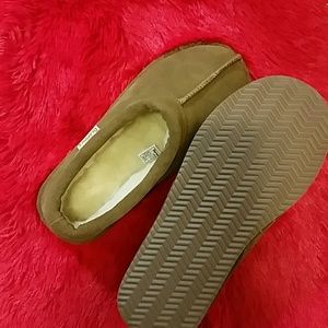 Bearpaw French Moc slippers