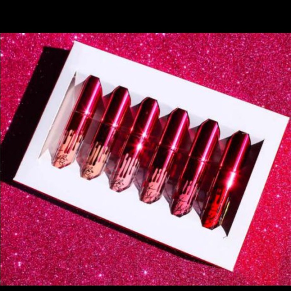 Kylie Valentine's mini mattes