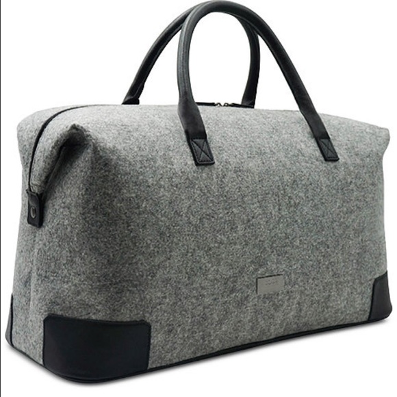 Hugo Boss Other - Hugo Boss travel bag new large
