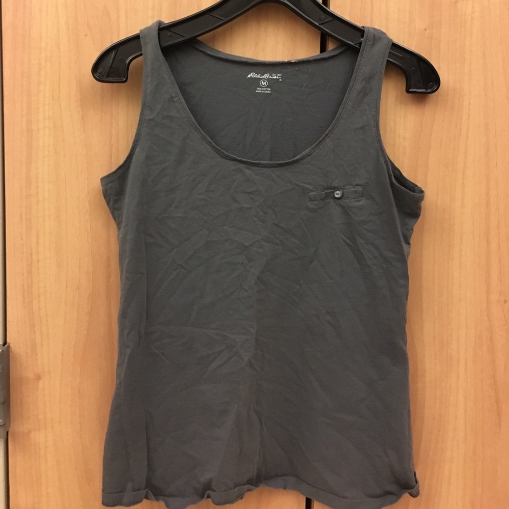 Simple gray tank