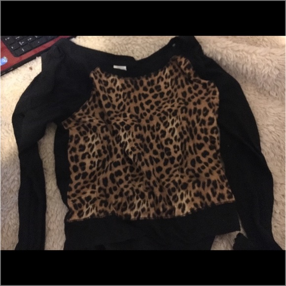 This is a pink leaperd set both xs - Picture 1 of 4