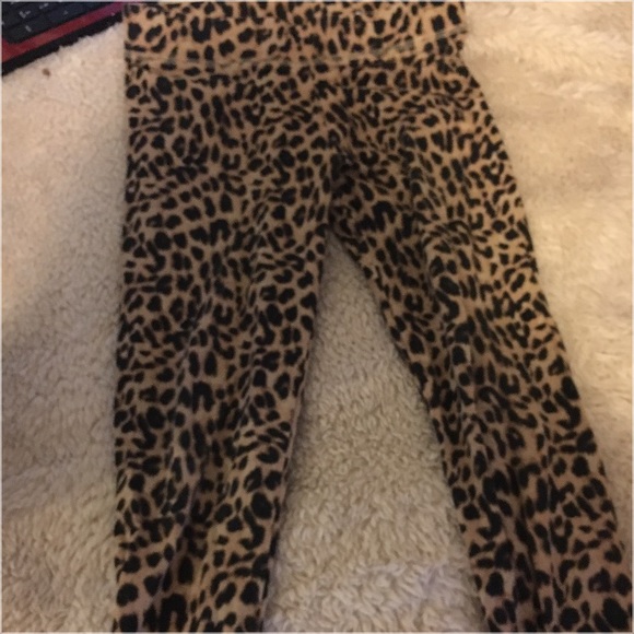 This is a pink leaperd set both xs - Picture 2 of 4