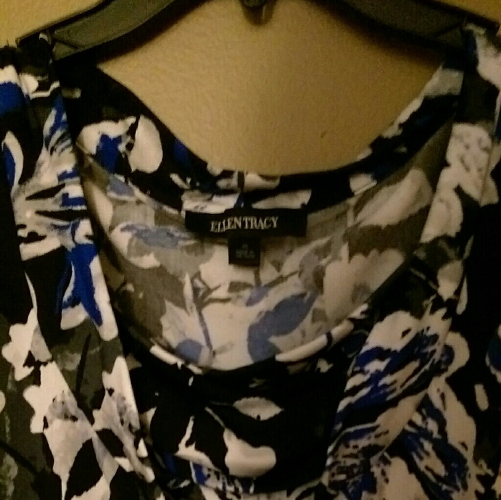 Sleeveless Blouse