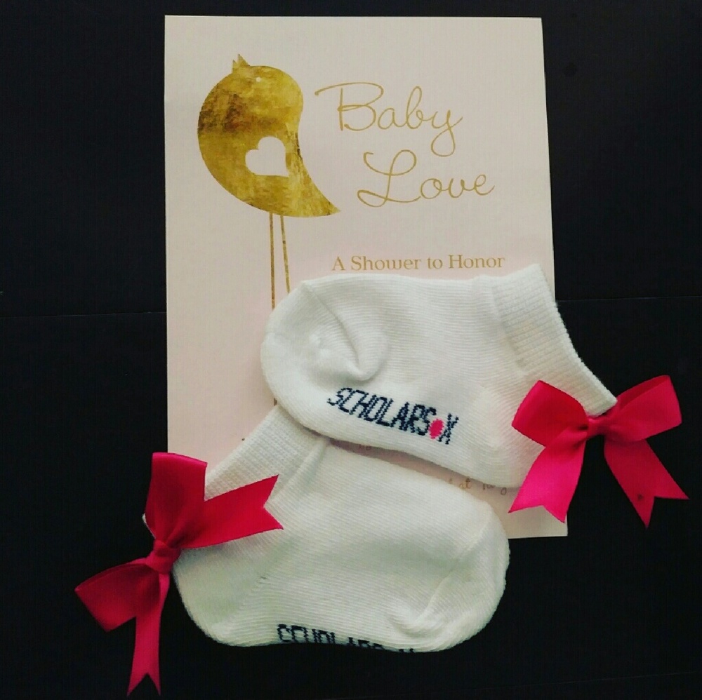 Super-cute SCHOLAR SOX! Toddler white w/pink 🎀