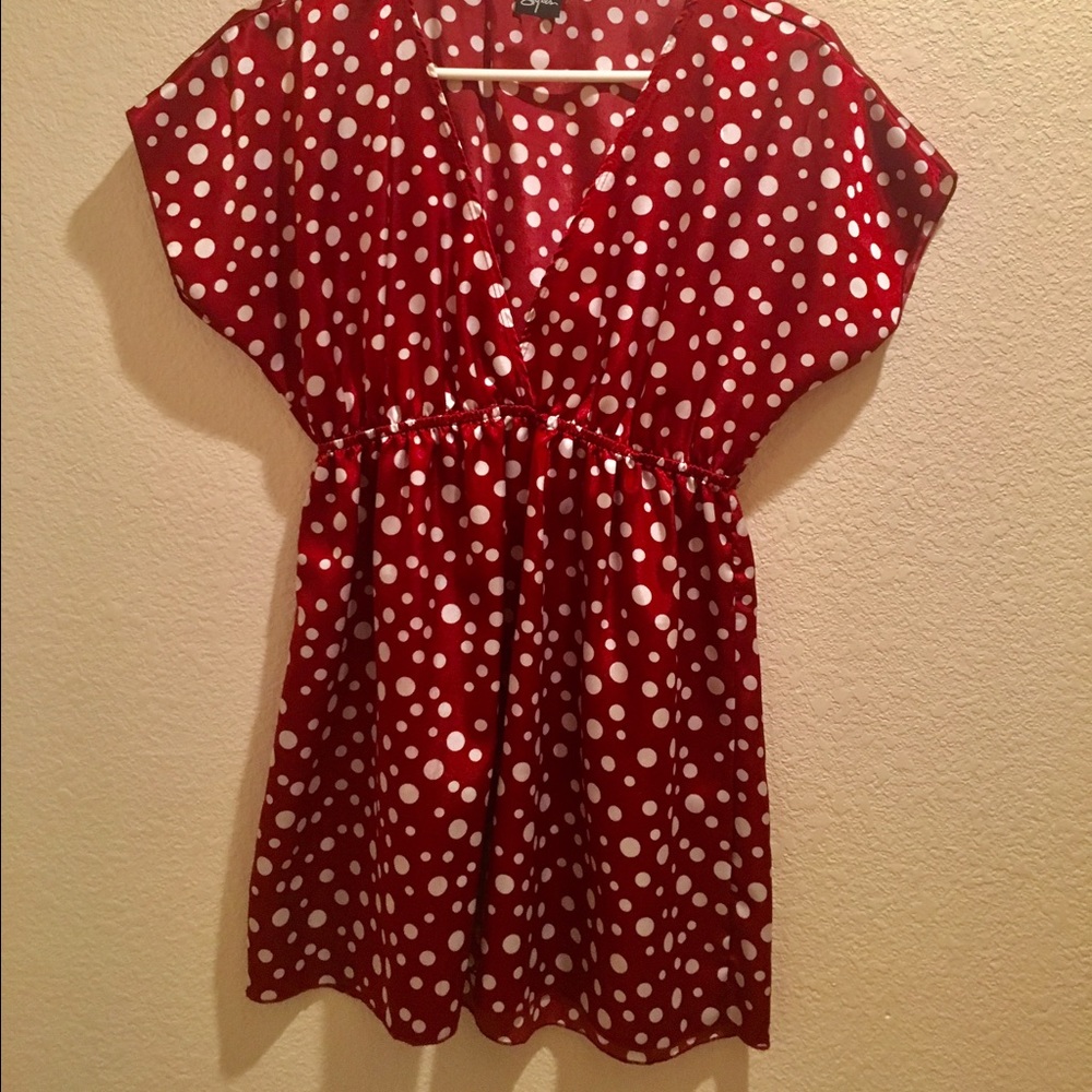 Polka dot silky top