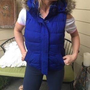 Aeropostale royal electric blue puffer vest medium