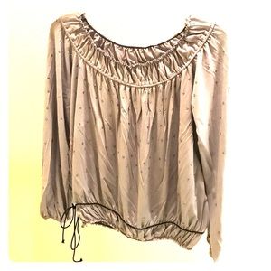 Long sleeve grey blouse