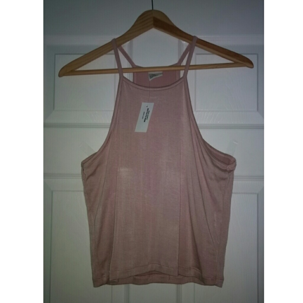 halter cropped tank top