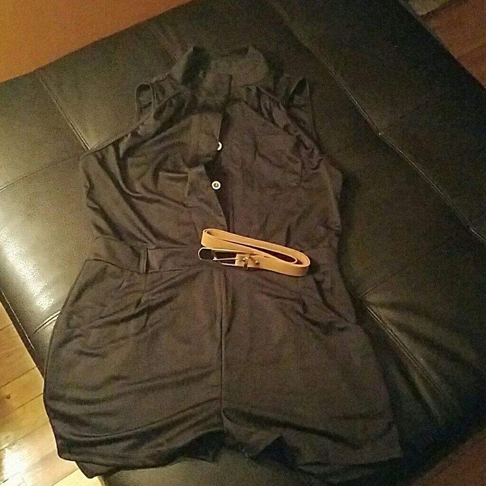 Supercute black short romper..never worn