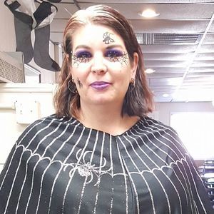 Meet your Posher, Donna