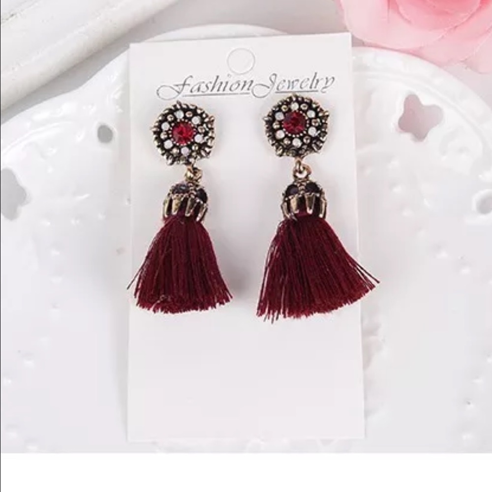 Rhinestone Long Tassel Dangle Earrings.
