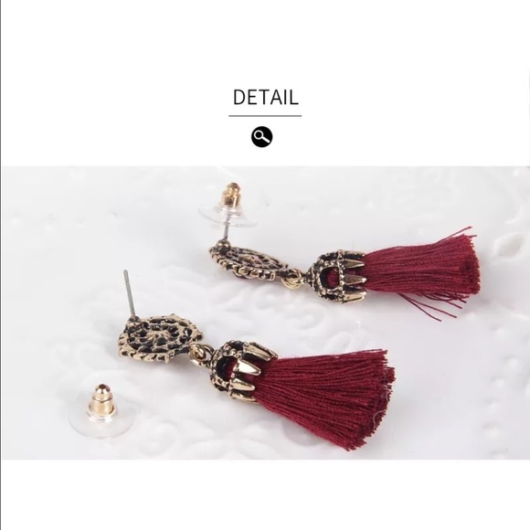 Rhinestone Long Tassel Dangle Earrings. - Picture 3 of 3