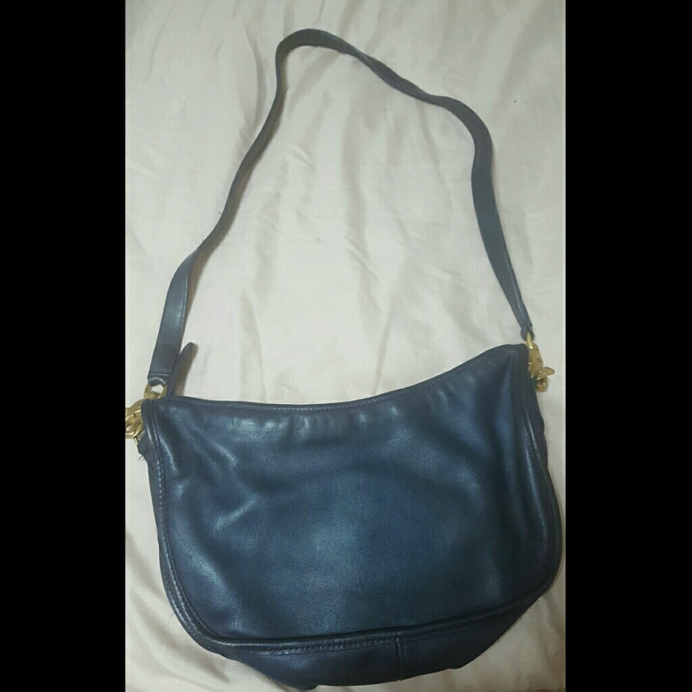 Coach mini crossbody **navy blue**