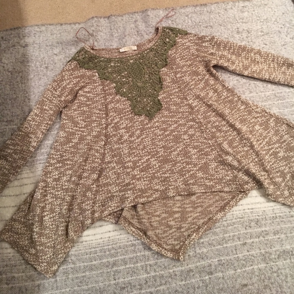 Light weight sweater.