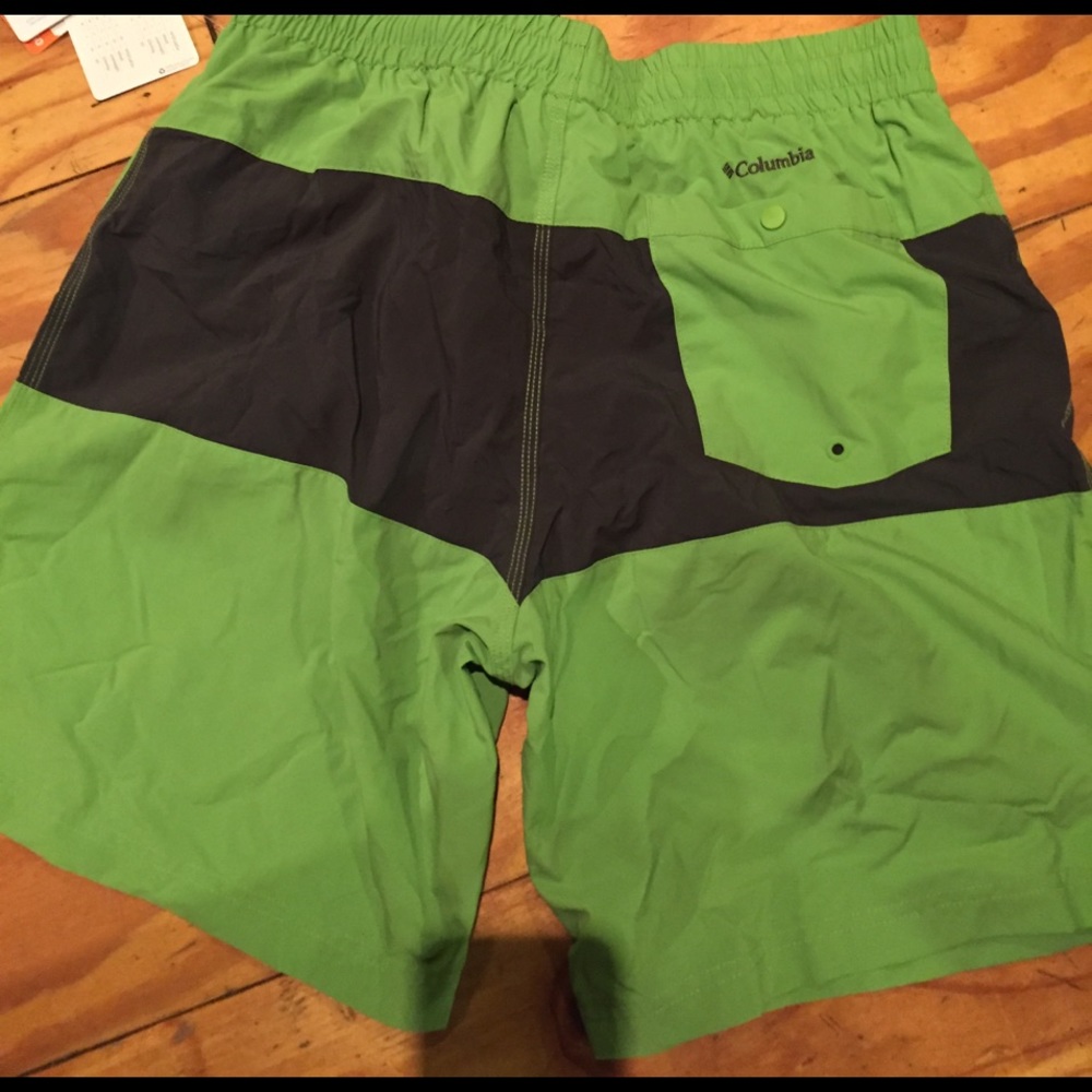 Men's size medium board swim trunks