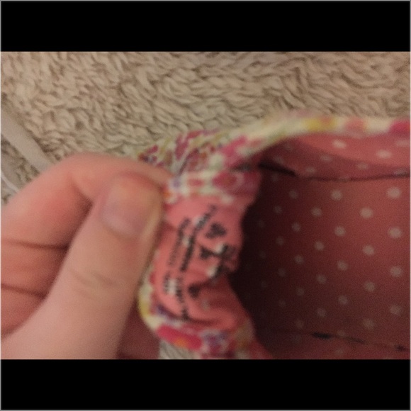 So these are shoes worn a bit but in good shape - Picture 2 of 2