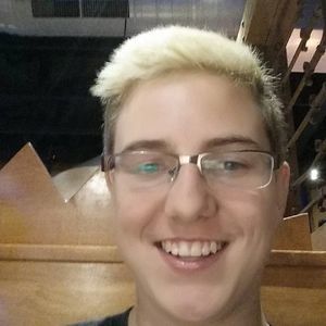 Meet your Posher, Simon