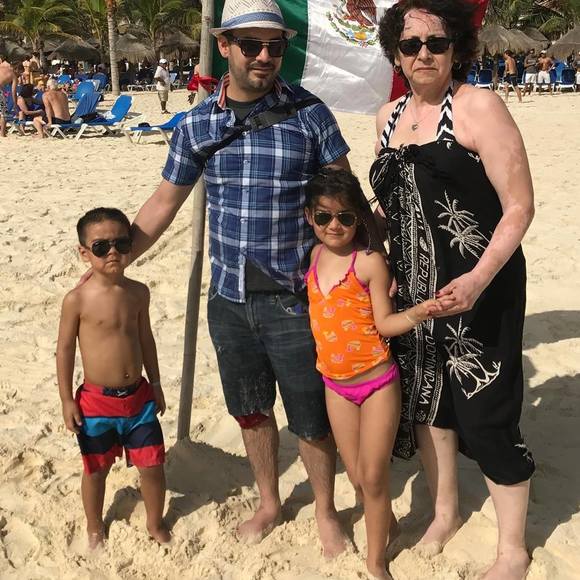 Meet your Posher, Rolando - Picture 1 of 1