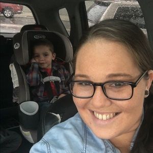 Meet your Posher, Melissa