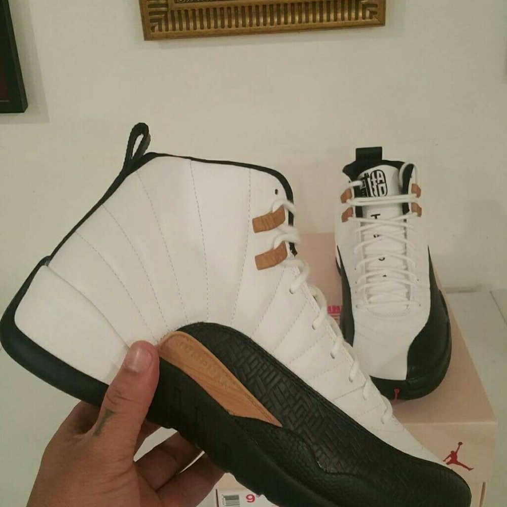 Cny 12