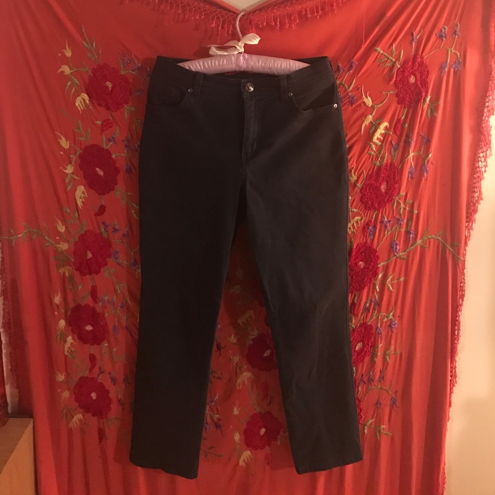 Gloria Vanderbilt blue jeans