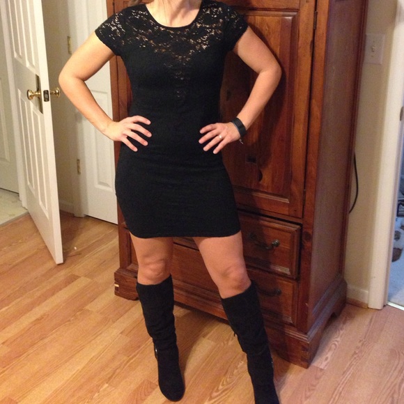Dresses & Skirts - Sexy LBD!