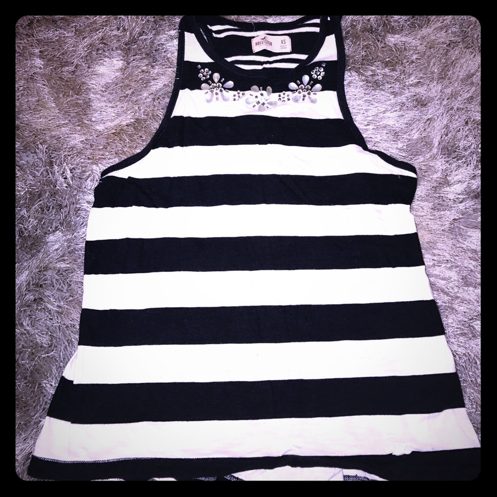Loose Hollister tank top